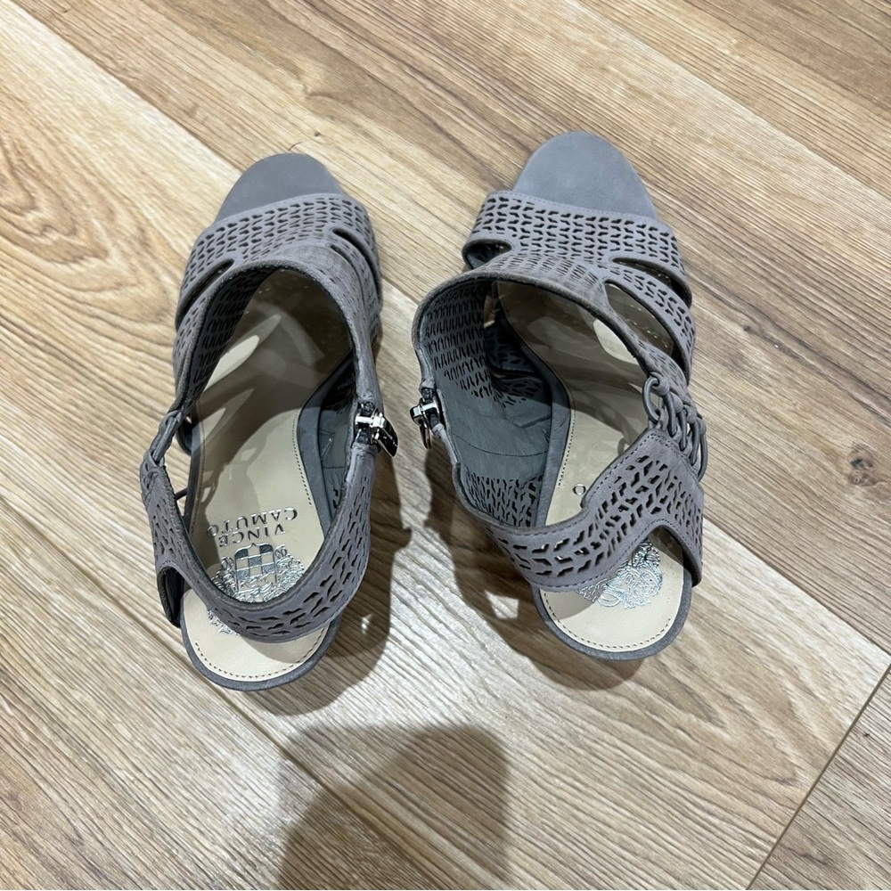 Vince Camuto Grey Peep Toe Sling Back Block Heel Sandals Women’s 11 - Picture 15 of 16